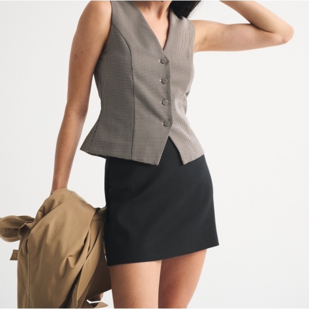 Abercrombie & Fitch Black Mini Skirt